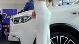 曲线完美的车模美女，无可挑剔