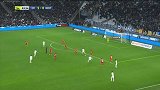第64分钟马赛球员隆吉耶射门 - 击中门框