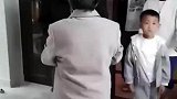 婆婆姑娘时给县委书记家做过保姆，出国几十年来看望故人