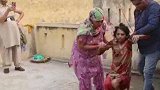 印度女子被丈夫关在厕所一年半 获救时已骨瘦如柴不能走路