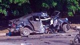 上海发生严重交通事故造成2死12伤 目击者：肇事车撞声如爆炸