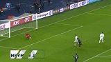 巴黎官方技巧秀:内马尔彩虹过人后劲射擦柱而出!