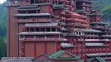 贵州奇特建筑“水司楼”，高99.9米，全木质框架榫卯结构