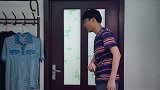 女友叫男子去家里偷钱 他还真去偷被爸爸正好看到