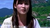 1999年12月20日，一群澳门小学生唱起《七子之歌》。当领唱女孩容韵琳的歌声传来，无数中国人的心被深深触动