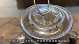 老外修复煤油灯,找找少年时期的乐趣,看起来还能用上好多年!