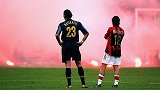 米兰德比名场面：15年前的绝美烟花和绚烂瞬间 是他们的青春