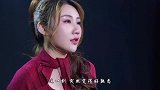 美女含泪翻唱一首《可惜不是你》，熟悉的旋律，勾起回忆阵阵心痛