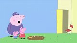 小猪佩奇：猪爸爸出来浇花，把小鸟吓跑了，没想到被当成稻草人！