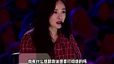 女评委调侃大叔，反被大叔表白，一首歌唱醉了！