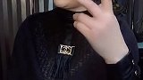 《站在草原望北京》节奏明快，曲美歌美。
