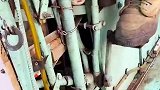 老大爷自主研发的磨刀机器，别看乱七八糟这可是全球限量