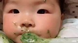 萌娃：难道生娃就是为了玩？为我吃饭能不能好好喂！