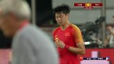 高准翼插上传中直接飞出底线 里皮低头沉默面露不悦