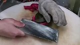 饭店厨师的手艺厉害，鲜活的海鲜直接切开，我都不忍心去吃了！
