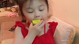 妈妈教训闺女总贪玩，不料闺女神反驳真牛！妈妈瞬间尴尬了