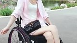 坚强勇敢的残疾小姐姐，看到她甜美的笑容，再难也能熬过去了！