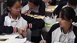 这一幕真的太有爱了，比心收到超甜的回应呢