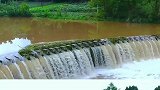 四川爆雨过后的洪水，风景真美！