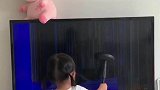 恭喜这位妈妈，可以喜提新电视机