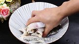 饭店大厨教你做柠檬酸菜鱼，肉质滑嫩，酸菜爽口超级下饭！