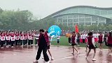 大学生运动会开幕式，男生舞力全开惊艳众人，网友气质拿捏了