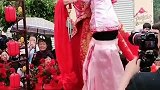 史上最令人窒息的瞬间，婚礼现场，伴娘的裤子掉了