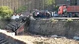 山西临汾一辆大货车发生侧翻 导致司机及行人共3人死亡