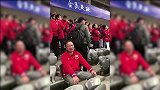啊多么痛的领悟！上港主场失利铁杆男球迷失声痛哭