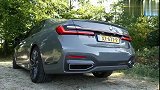 新款宝马750i V8亮相, 一脚油门下去, 你心动了吗!