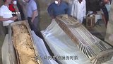 专家挖出两千年木乃伊，却听见肚子有声响，剖开后众人意外了