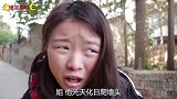 喜剧：二叔翻墙回自己家，被姐妹俩误认为是小偷，把二叔打一顿！