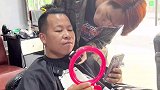 这眉毛画的挺别致啊