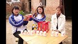 短剧：小姨出了道智力题，月月竟然赢得了所有零食，也太聪明了