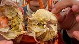 船长吃螃蟹有学问