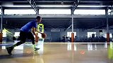篮球-14年-库里最新UA球鞋广告 背打投篮骚气十足-新闻