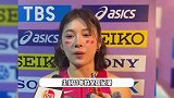 吴艳妮现身北京受邀领跑马拉松，一身红衣亮相，短发又美又飒
