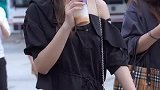 三里屯长腿奶茶小姐姐穿搭