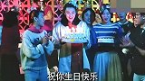成龙不办庆生宴称生日当天在工作是对生日最大尊重，工作狂实锤！