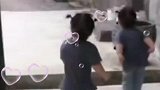 发自肺腑的开心最感染人