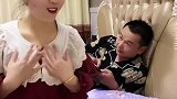 你可以来找我，我也可以来找你，别的事情我不做，只给你们唱山歌