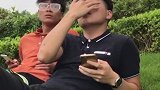 这鸟也太皮了吧