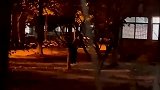 永远奔跑在吃瓜第一线的大学生，那一闪而过的电动车没给我笑死