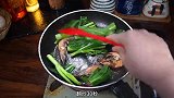 基围虾怎么做好吃又简单，简单又好吃的基围虾炒菜心，清爽开胃