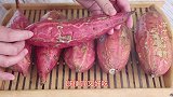 蒸红薯时，直接上锅蒸是不对的，学会这个小技巧，保证软糯又香甜