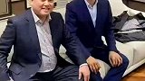 黄光裕 大哥，你能带我玩吗？大哥 你出来了啊！