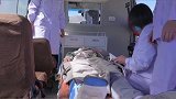 真正的越野人无论何时都会停车相助中安特勤 运良越野