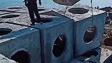 搞不懂这是要干什么，站在旁边感觉怕怕的