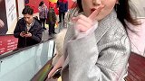 电梯上整蛊小哥哥，这么做我还是头一回