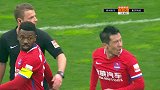 重庆获得下半场最佳机会 彭欣力直塞丁捷抽射打中边网